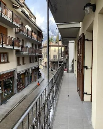 شقة Temporaryflat Courmayeur Centro كورمايور