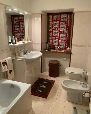 شقة Temporaryflat Courmayeur Centro